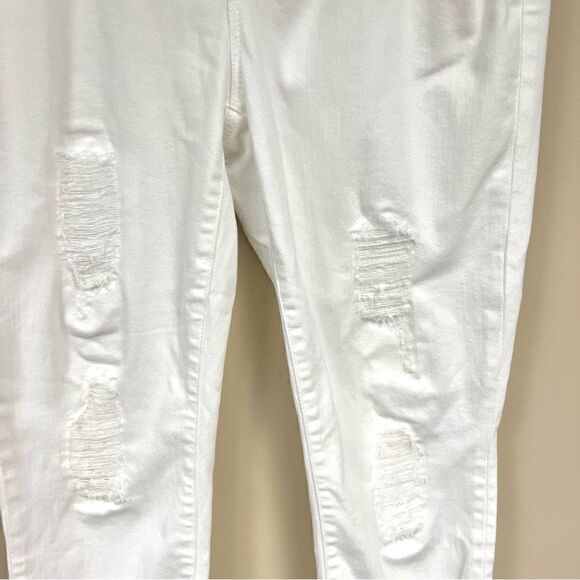 Chicos white distressed so slimming jeans size 1( M) - Picture 2 of 7